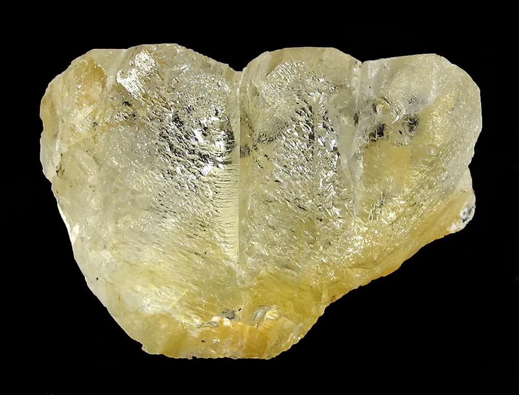 Beryllonite image