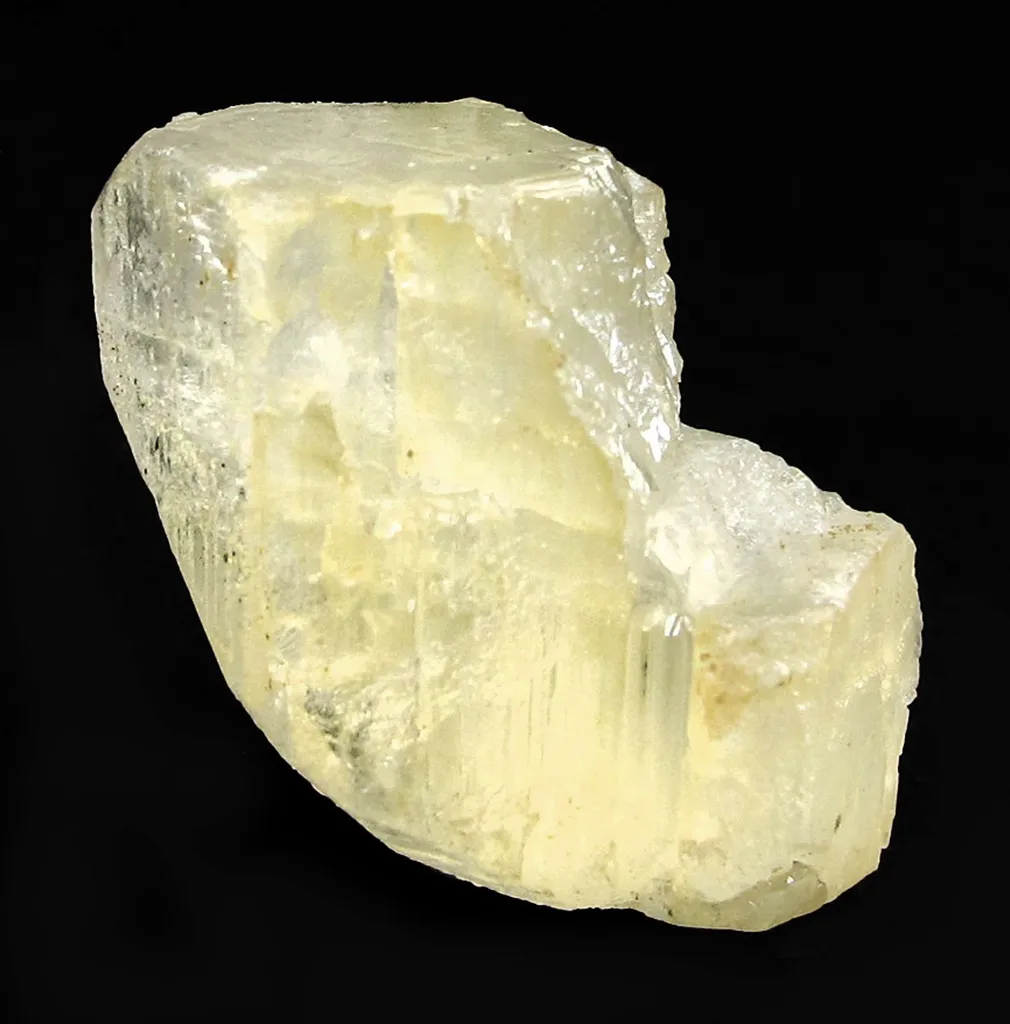 Beryllonite - image 4