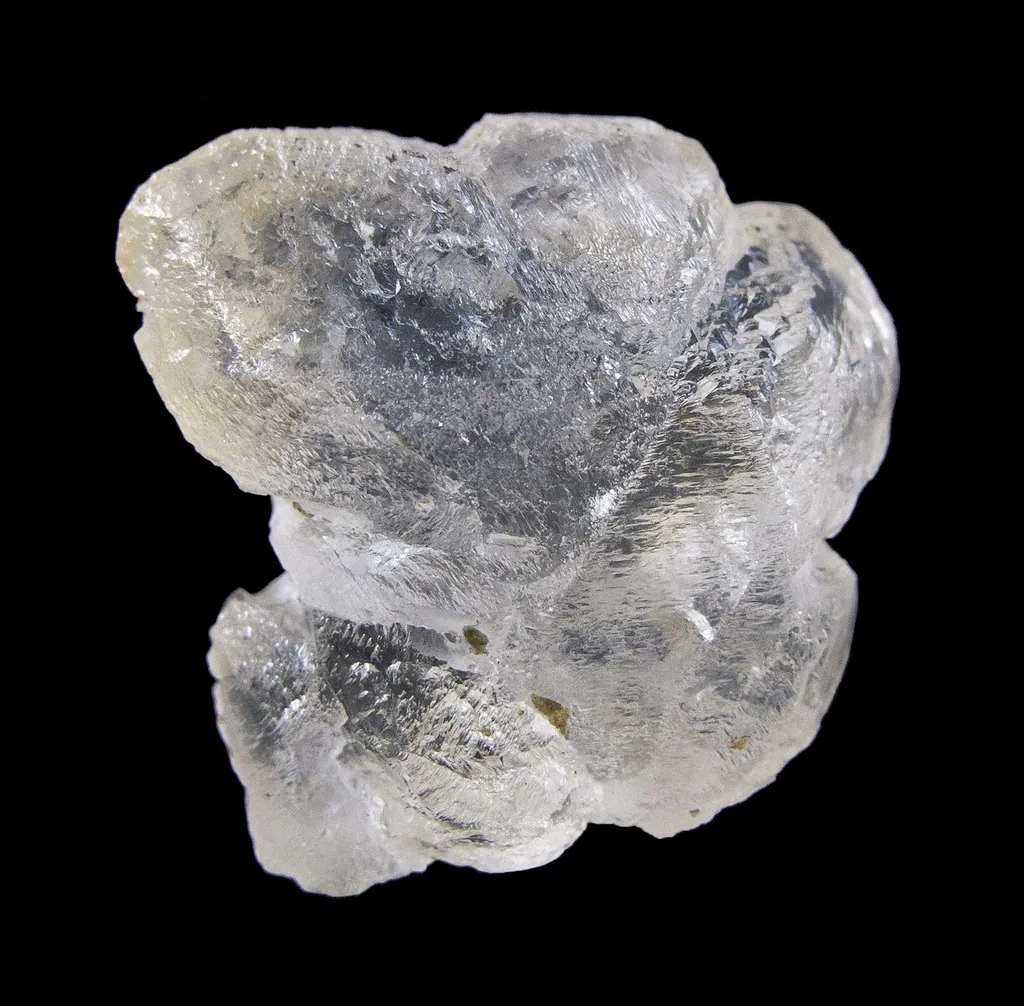 Beryllonite image
