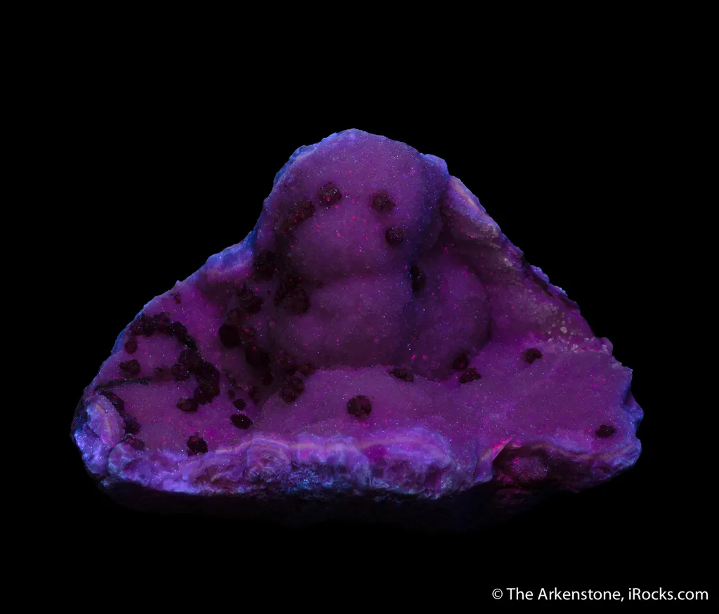 Beta-Roselite on Quartz with Cobaltoan Calcite - image 4