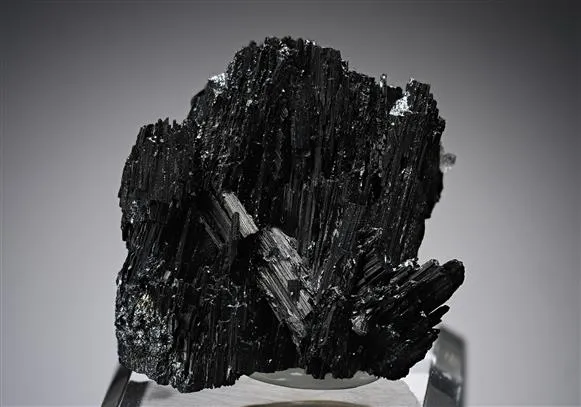Betekhtinite image