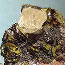 Beudantite, Arsentsumebite, Cerussite - image 2