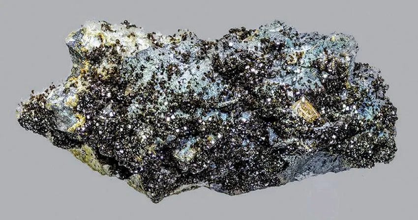 Beudantite, Wulfenite - image 1