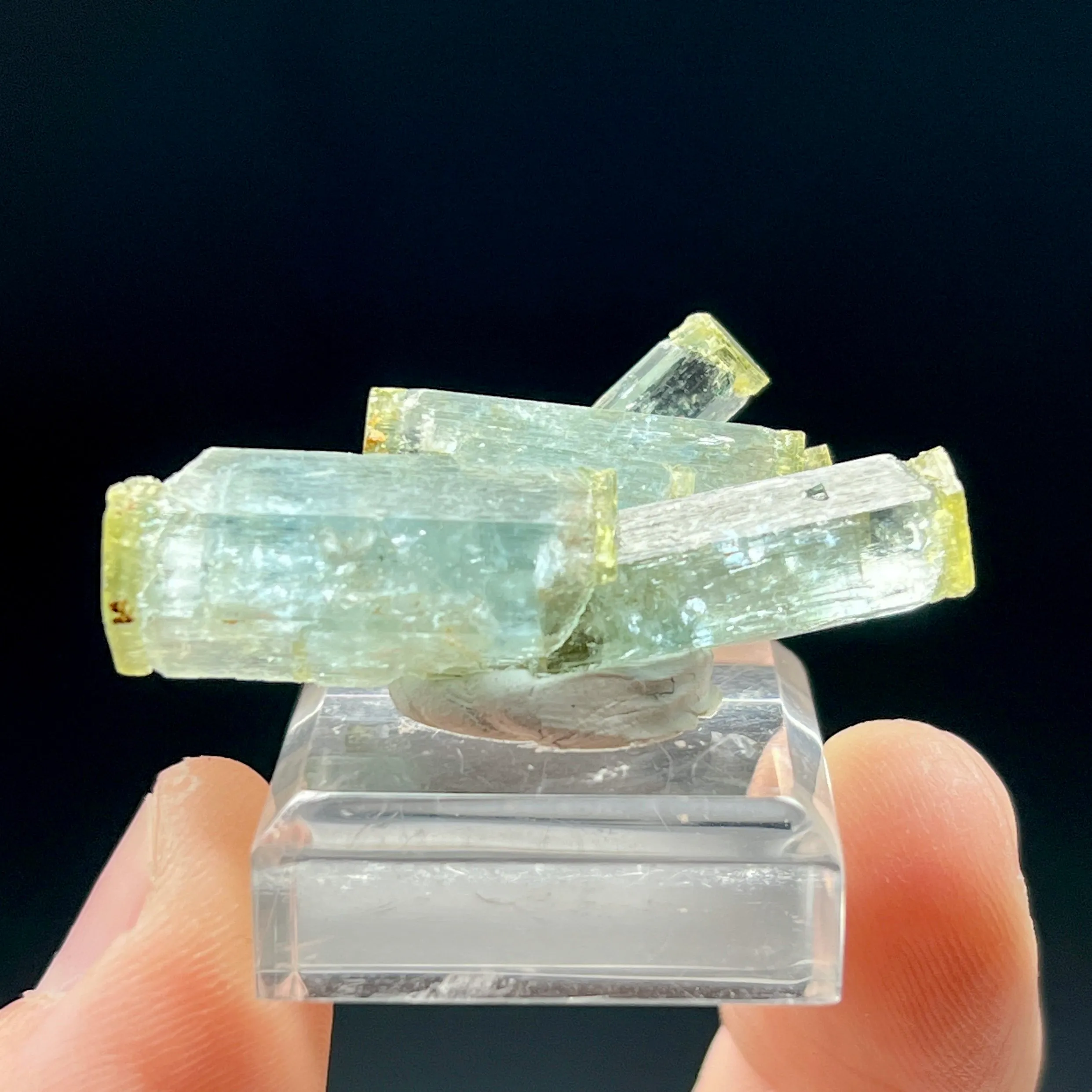 Bi-Color Beryl - image 1