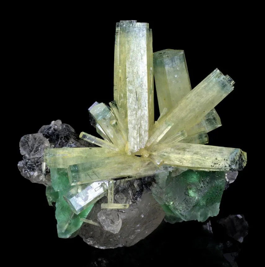 Bi-colored Beryl, Fluorite - image 1