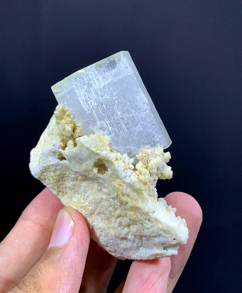Bicolor Aqua var Morganite Crystal with Scholr Inclusions, Bicolor Beryl from Pakistan - image 3