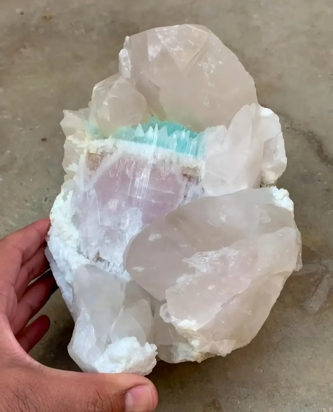 Bicolor Beryl, Etched AquaMorganite Crystal on Quartz from Pakistan - 6.8 kg - image 5