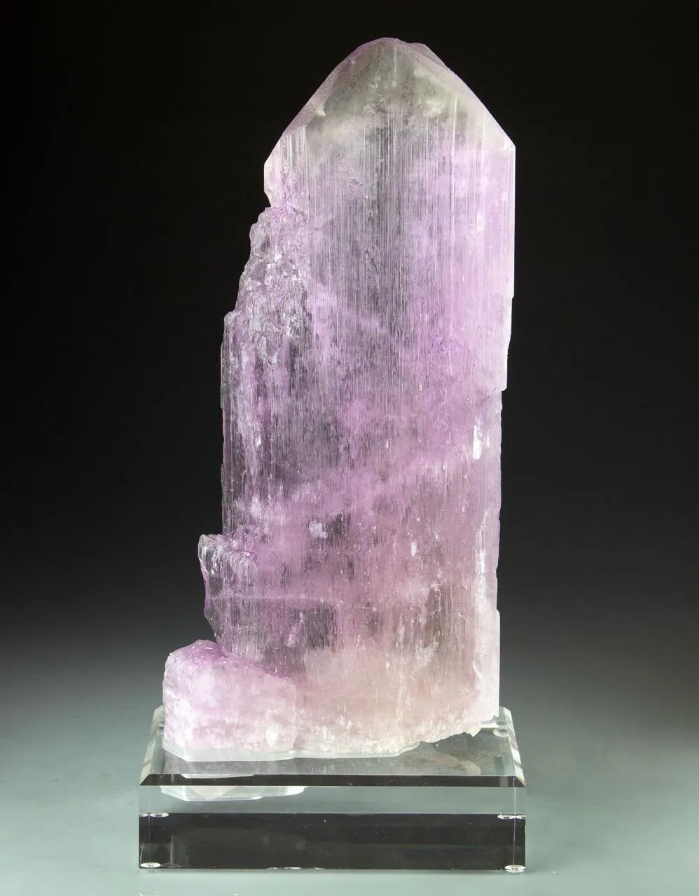 Bicolor Kunzite Crystal from Afghanistan, 1905 gram - image 2