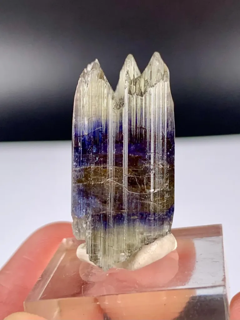 Bicolor Tanzanite from Tanzania - image 3