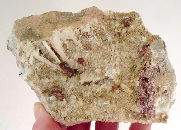 Bikitaite, Apatite image