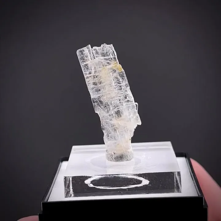 Bikitaite (huge crystal) - image 2