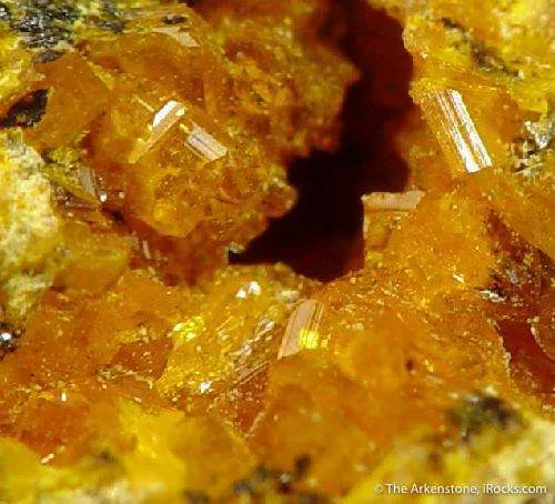 Billietite With Becquerelite - image 4