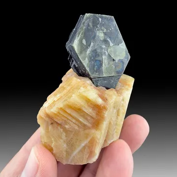 Biotite on Calcite