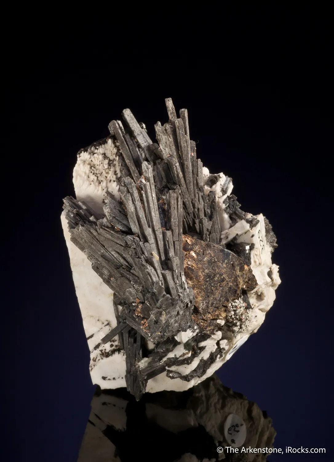Birnessite ps. Serandite, Albite with Biotite - image 1