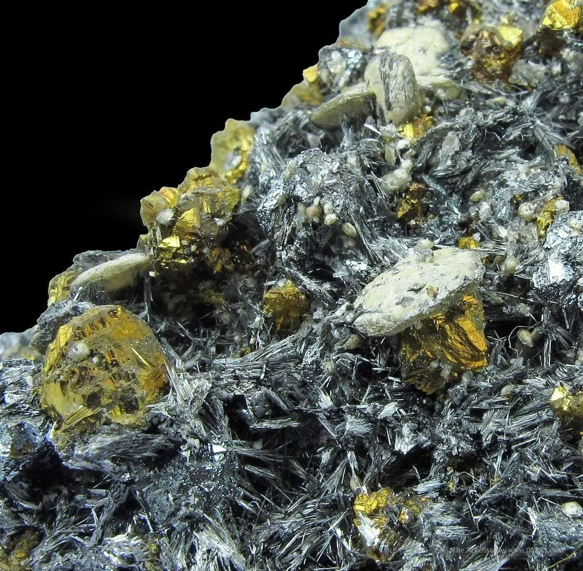 Bismuth Sulfosalts With Chalcopyrite, Tetrahedrite, and Siderite on Pyrite - image 1