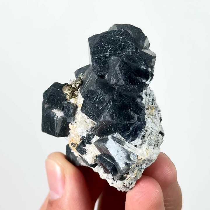 Bismuthinite - image 5