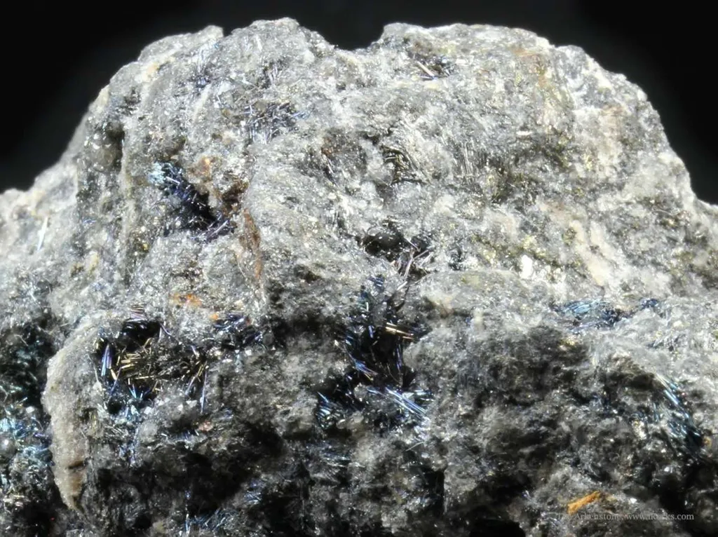 Bismuthinite Crystals Lining Vugs - image 3