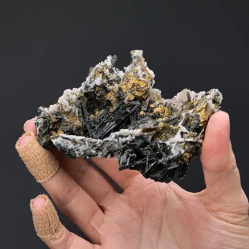 Bismuthinite with Chalcopyrite