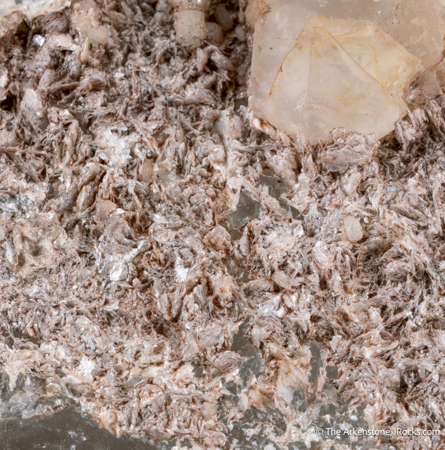Bityite and Cookeite on Quartz - image 4