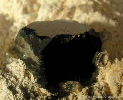 Bixbyite - image 2