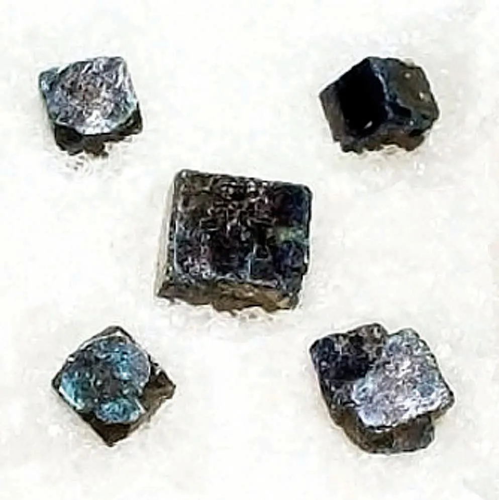 Bixbyite - image 1