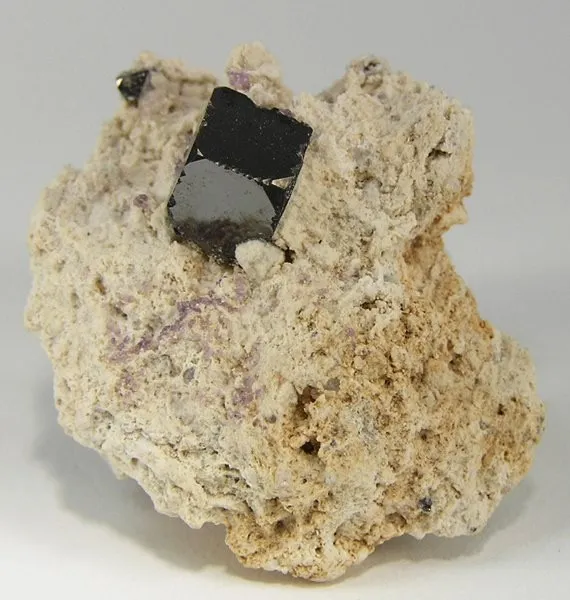 Bixbyite image