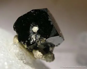Bixbyite - image 2