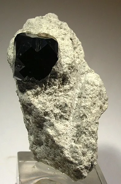 Bixbyite - image 1