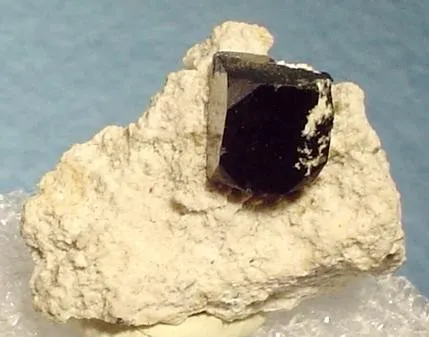 Bixbyite image