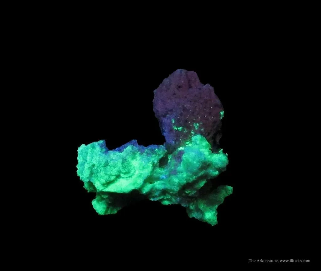 Bixbyite and Hyalite Opal (Fluorescent) image