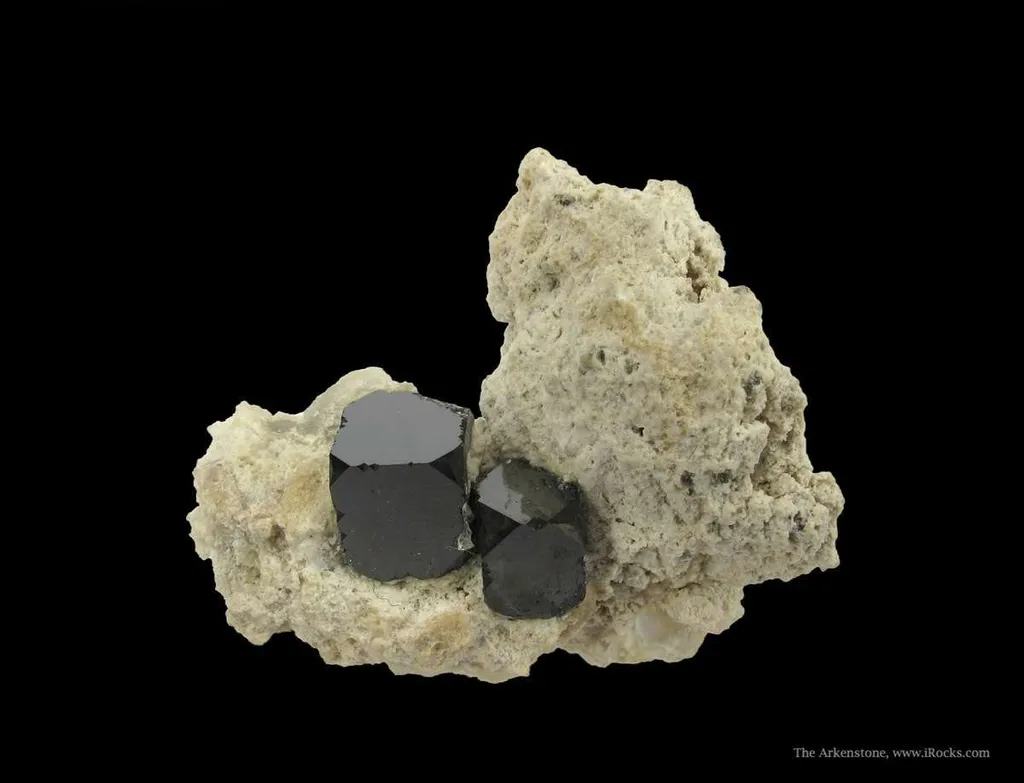 Bixbyite and Hyalite Opal (Fluorescent) - image 2