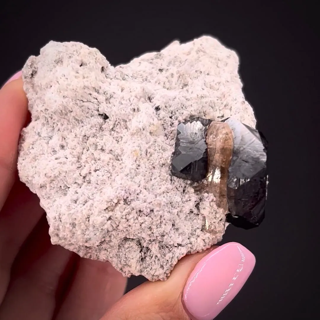 Bixbyite and Topaz - image 2