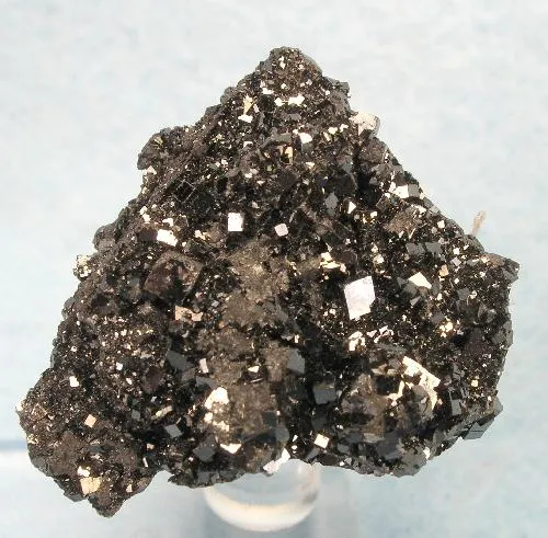 Bixbyite image