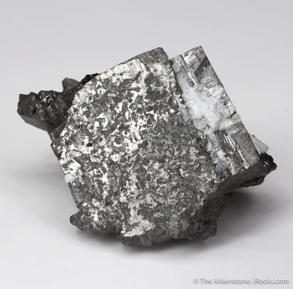 Bixbyite - image 3