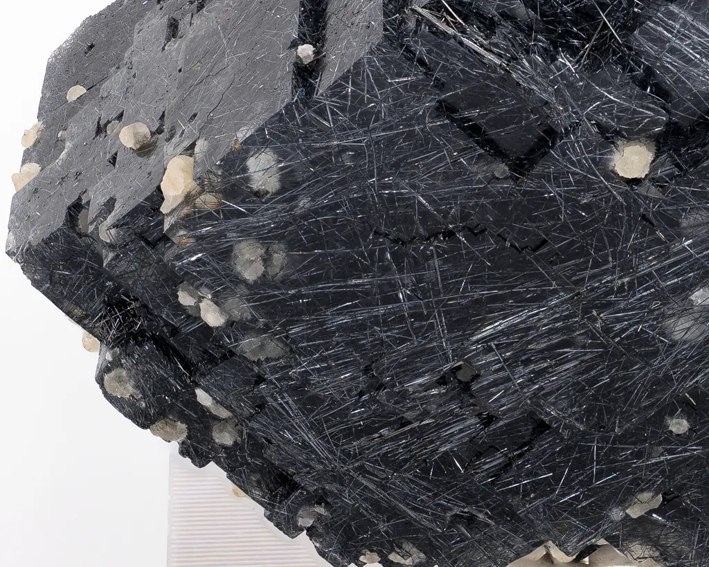 Black Fluorite From Yaogangxian - image 2