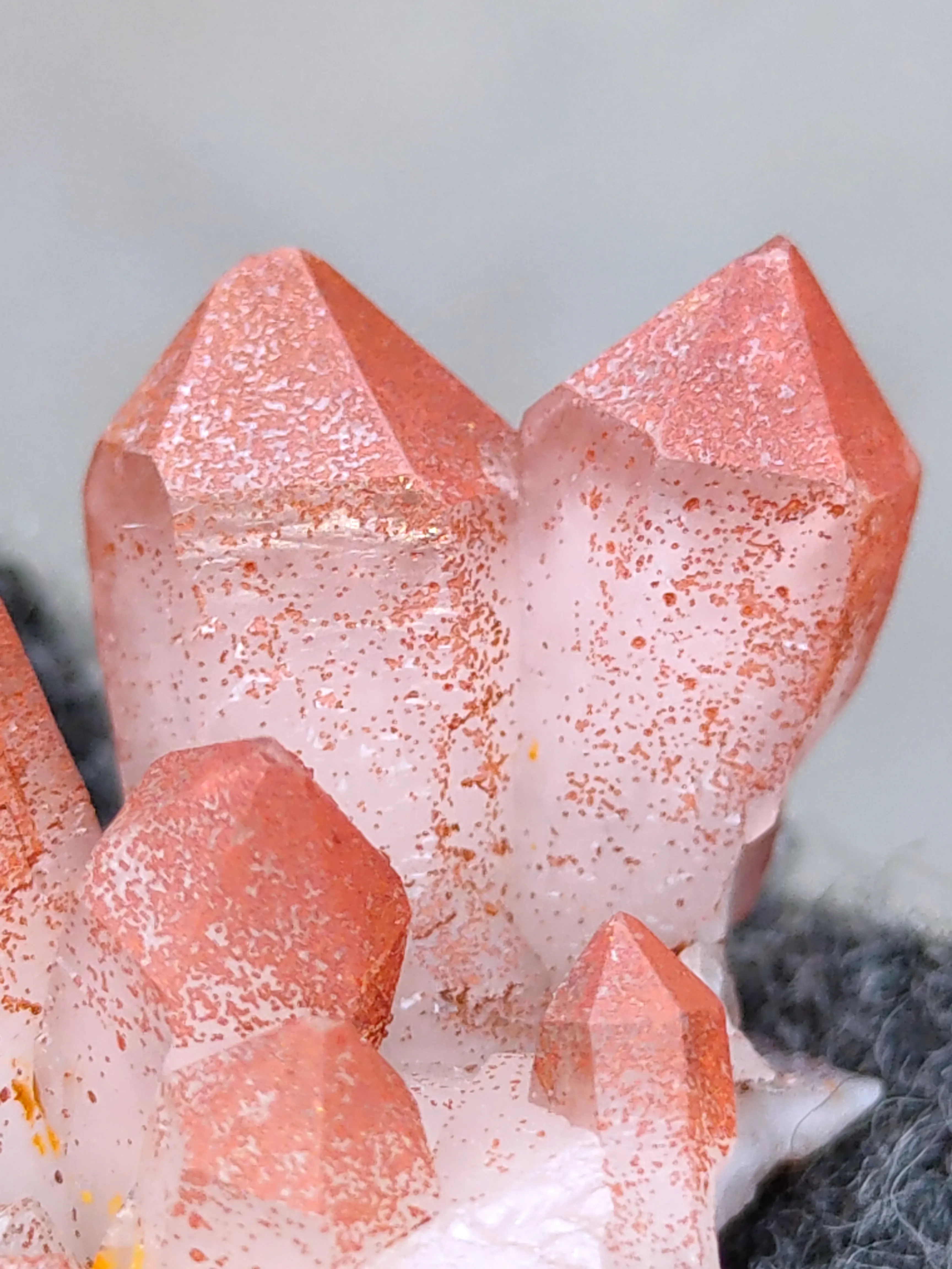 Blood Dots on Quartz. Red Hematite On Quartz - image 5