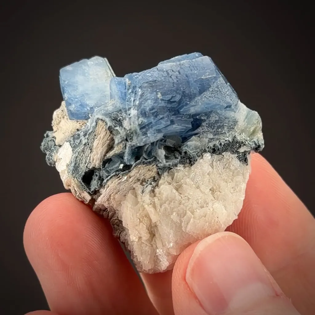 Blue Alkali Beryl image