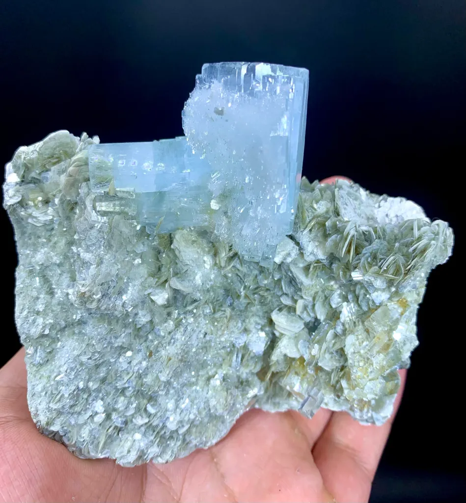 Blue Aquamarine Crystal Cluster from Pakistan - image 3