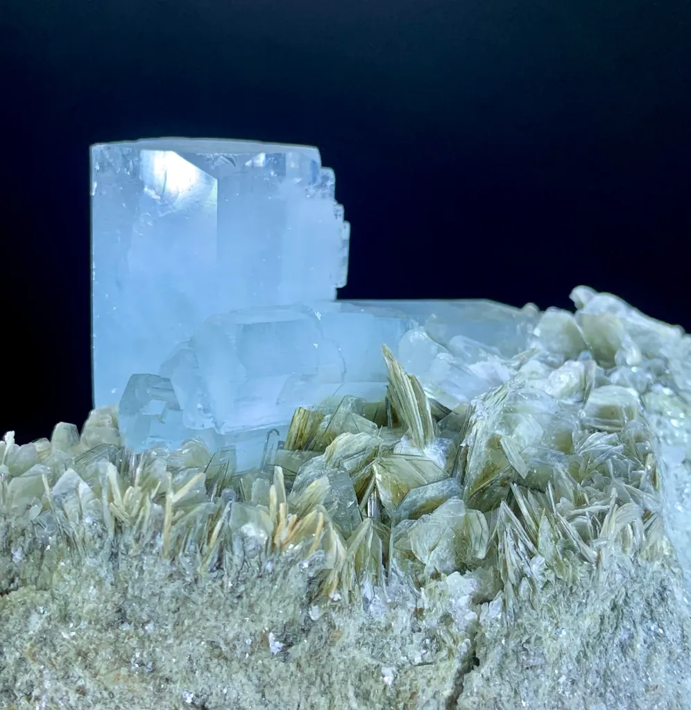 Blue Aquamarine Crystal Cluster from Pakistan - image 10