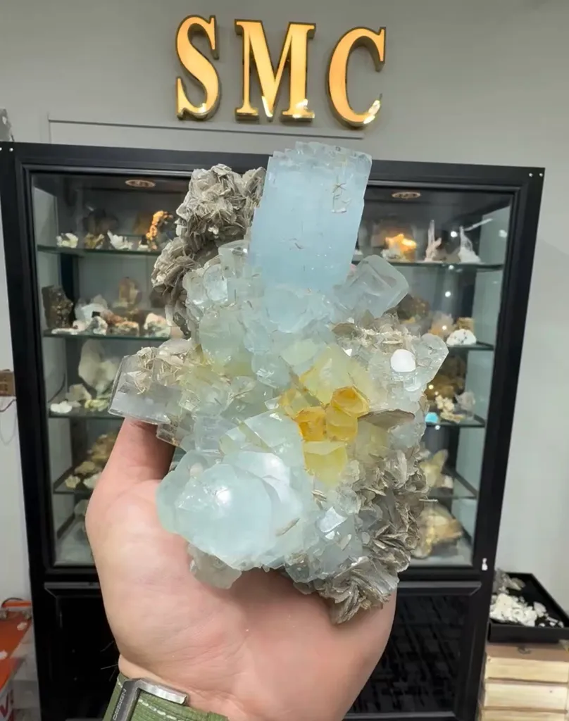 Blue Aquamarine Step Terminated Crystals Bunch With Pink Fluorite Crystals & Muscovite  Specimen - image 3