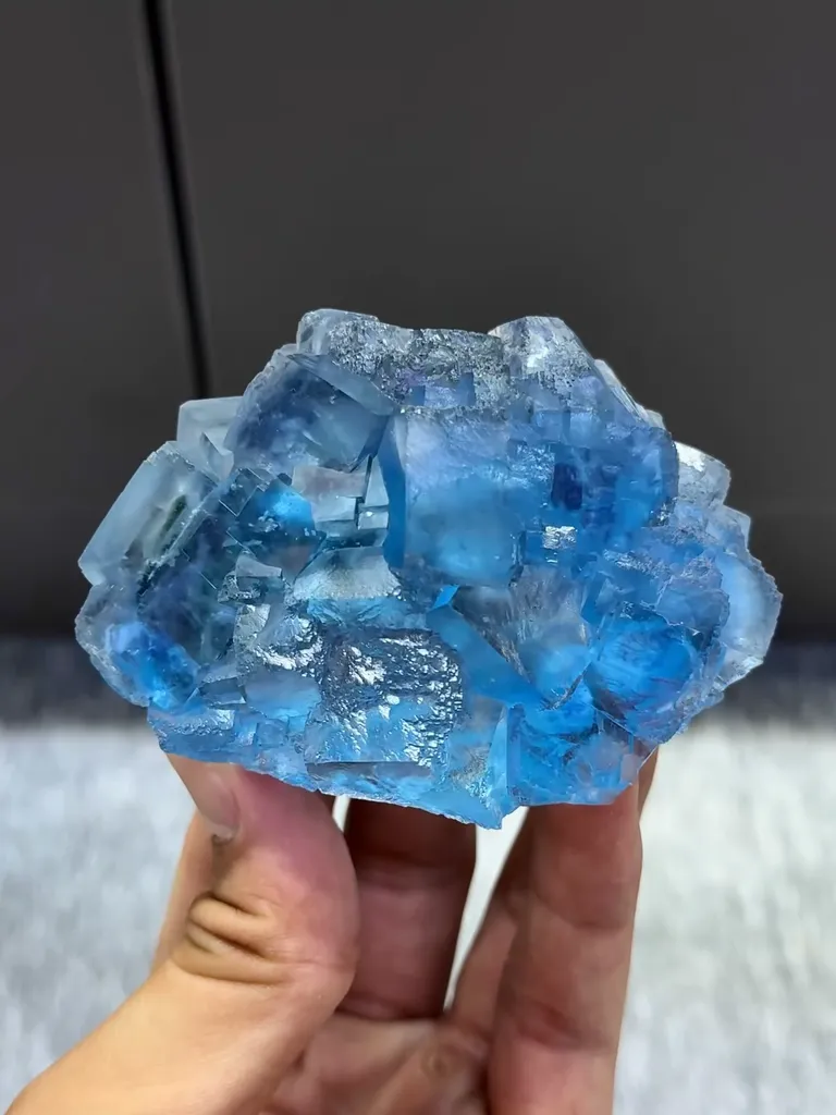 Blue Cubic Fluorite comes from Yaogangxian,Hunan 85*60*45MM - image 3