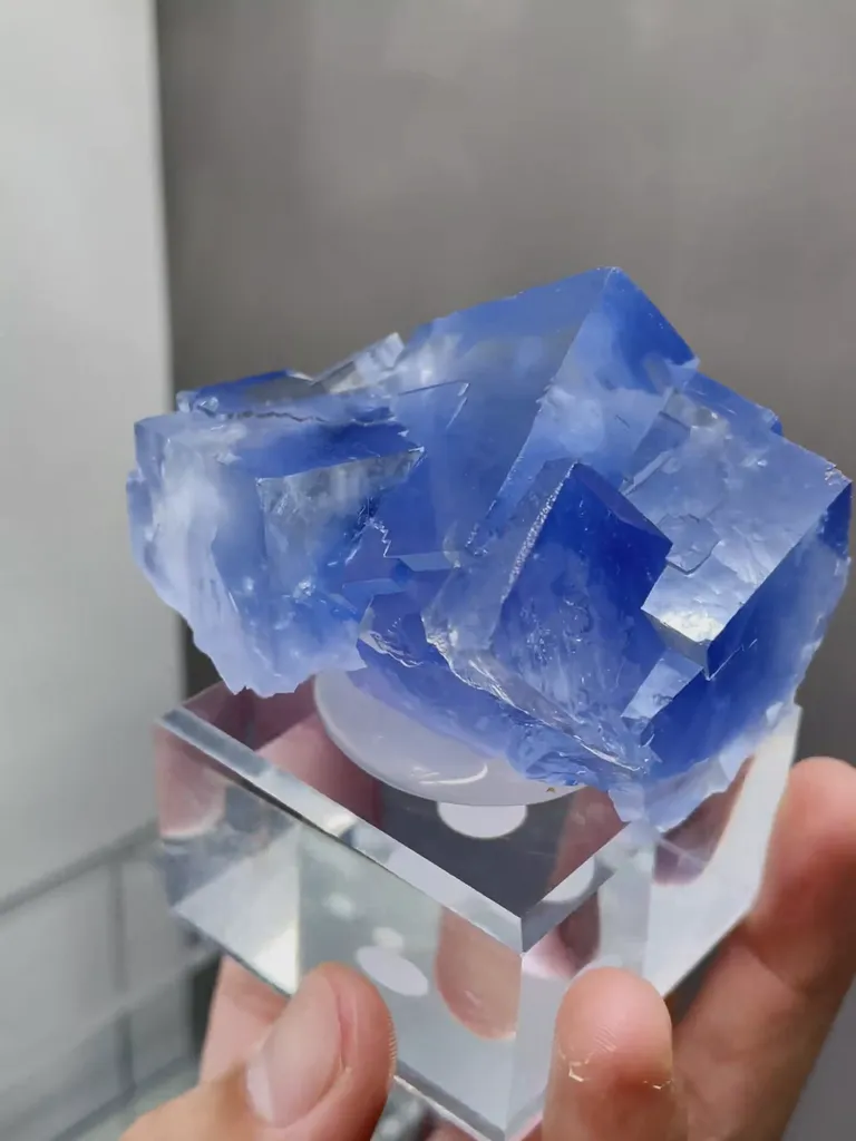 Blue Cubic Fluorite comes from Yaoggangxian,Hunan 65*50*45MM - image 4