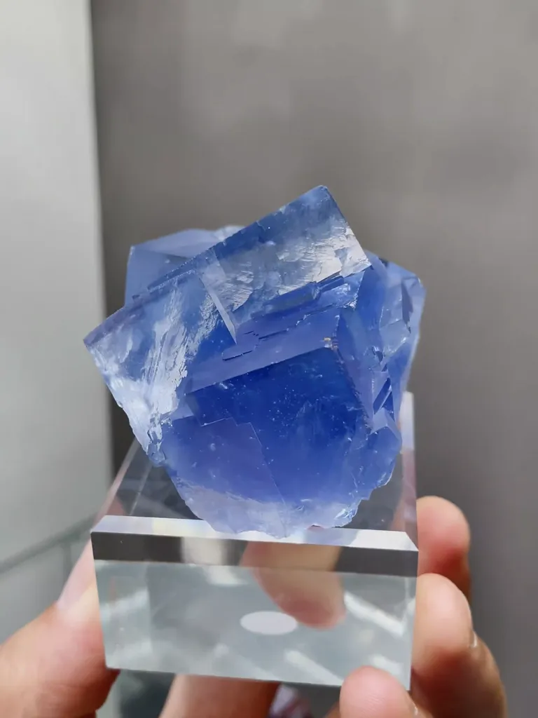 Blue Cubic Fluorite comes from Yaoggangxian,Hunan 65*50*45MM - image 3