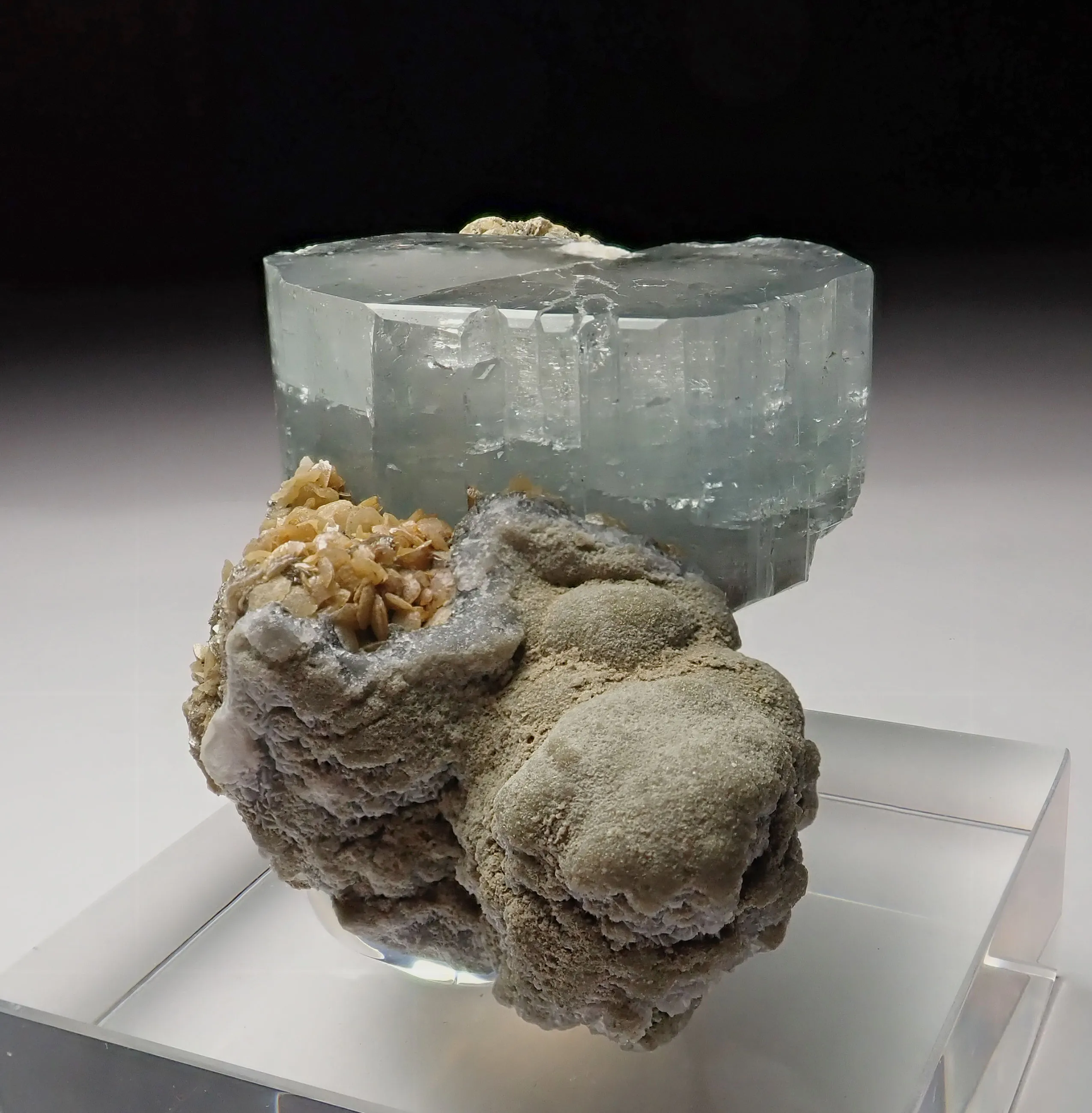 Blue Fluorapatite - image 2