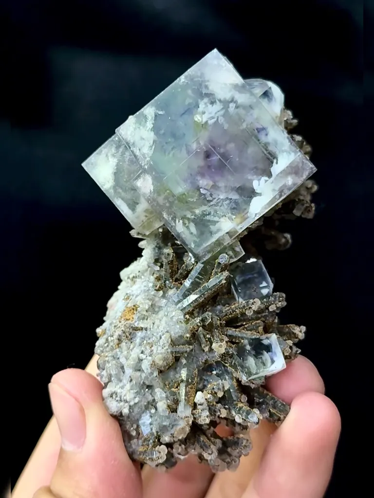 Blue Fluorite Coexists with Crystal and Calcite comes from Shizhuyuan,Chenzhou 45*80*40MM - image 4