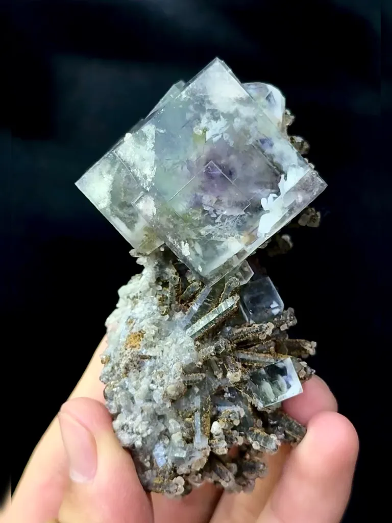 Blue Fluorite Coexists with Crystal and Calcite comes from Shizhuyuan,Chenzhou 45*80*40MM - image 3