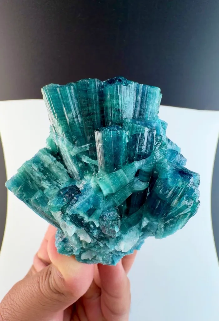 Blue indicolite tourmaline crystal specimen image