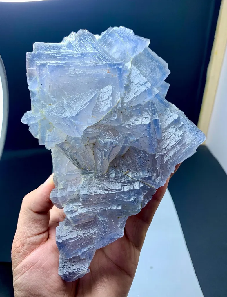 Blue line Phantom Fluorite from Pakistan - image 4