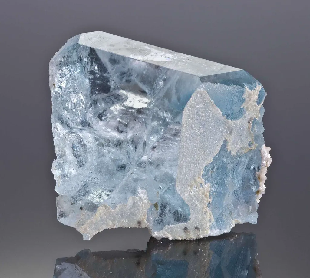 Blue Topaz With Lepidolite - image 3