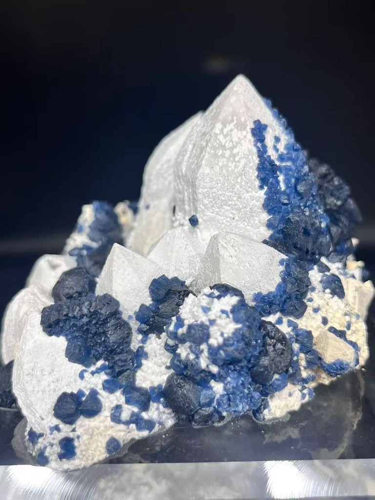 Blueberry‑Dark‑Blue Fluorite on Candle Milky Quartz Matrix, Inner Mongolia China Cabinet Specimen - image 3